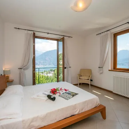 Sleeps 9 Pool Villa *