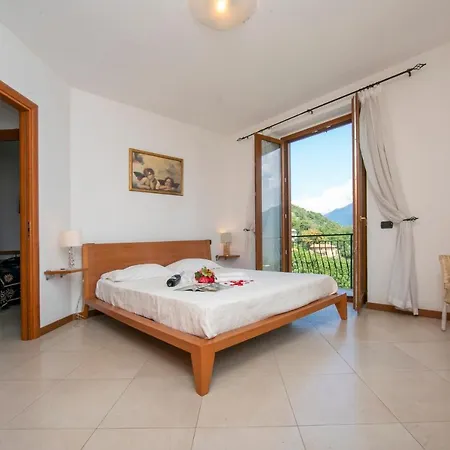 Sleeps 9 Pool *