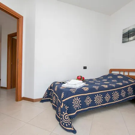 Villa Sleeps 9 Pool *